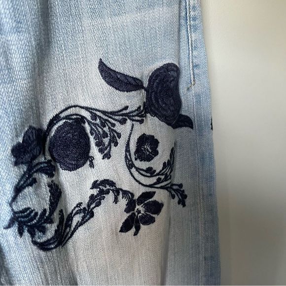 Anthropologie | Pilcro Hyphen Embroidered Mid-Rise Jeans - Picture 6 of 8